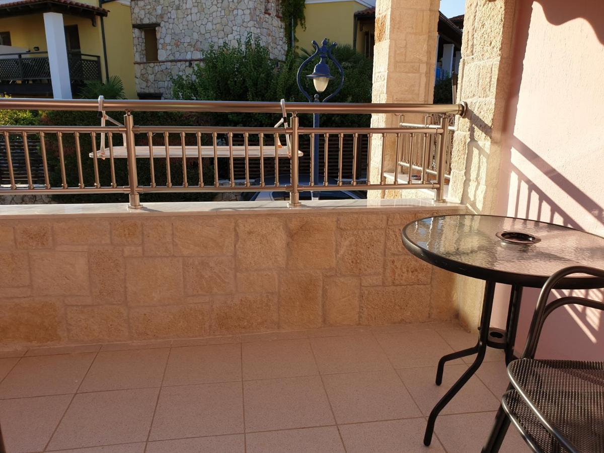 Fouli House Aparthotel Pefkochori Exterior photo