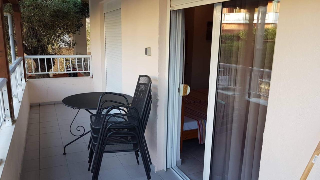 Fouli House Aparthotel Pefkochori Exterior photo